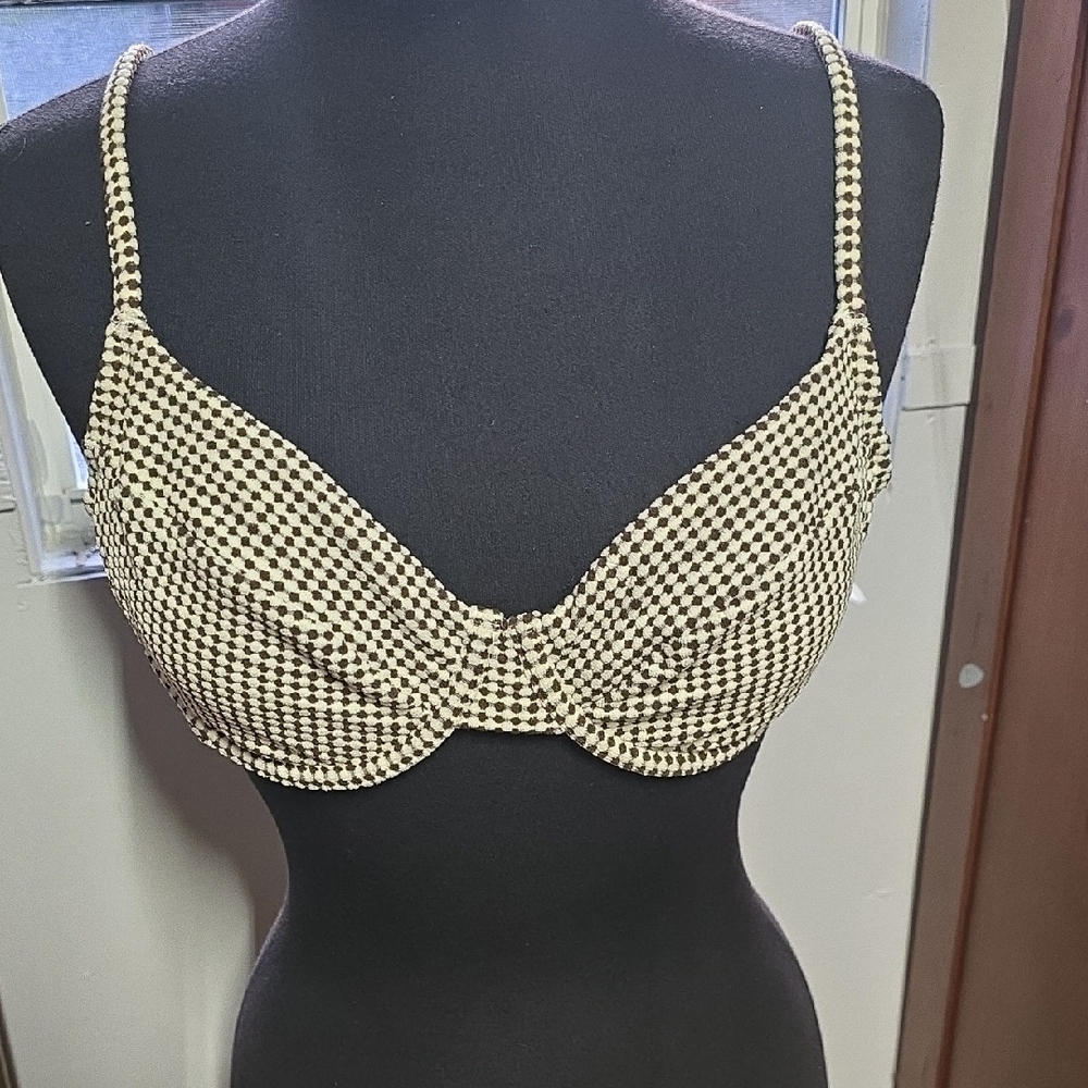 Cupshe Checkered Bikini Top in Black and Cream